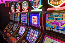 innwa
App မြန်မာ ကစားသမားများ Mobile ဖုန်းဖြင့် Sportsbook Live Casino ကစားနေသောပုံ