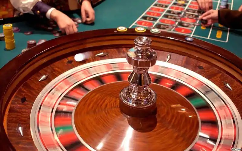 innwa Sportsbook VIP ကစားသမား ငွေထုတ်ပြီး ဝမ်းမြောက်နေသောပုံ